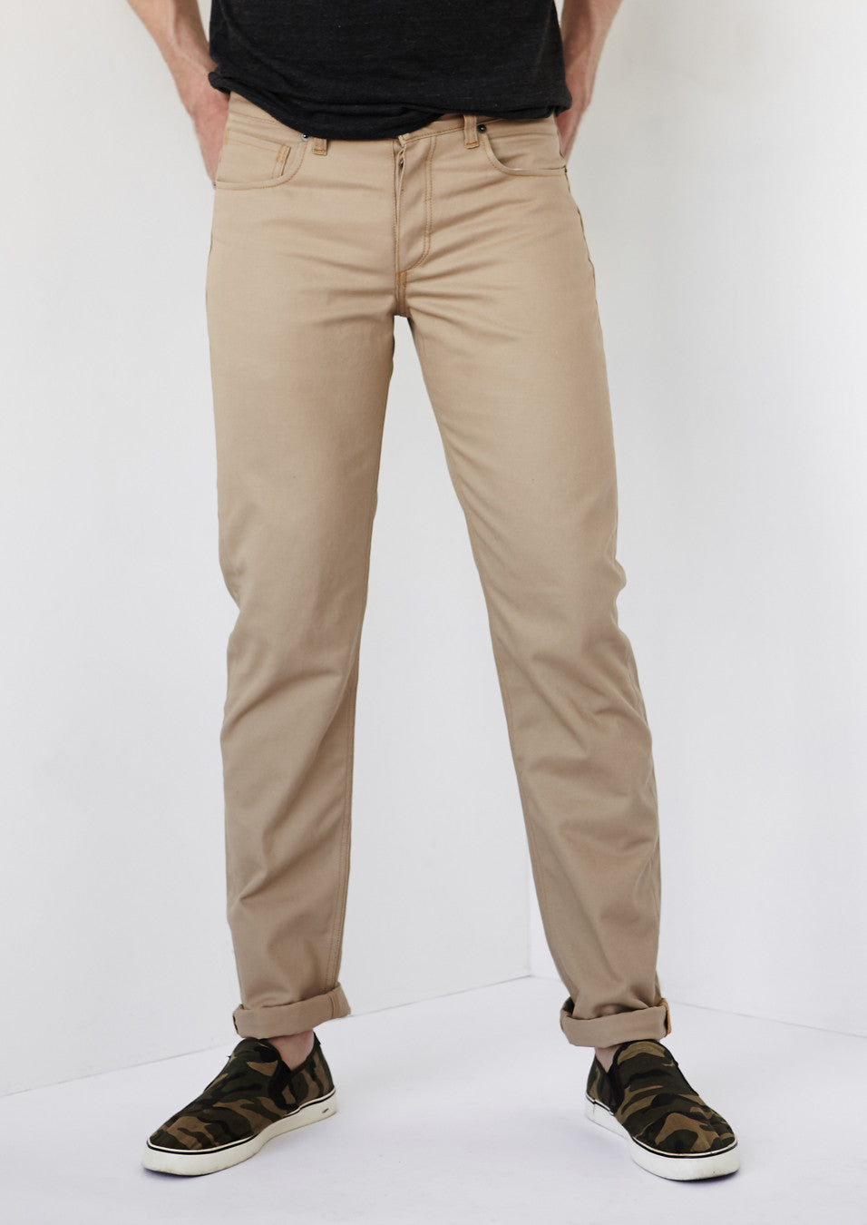 The Johnny in Sand Chino Twill